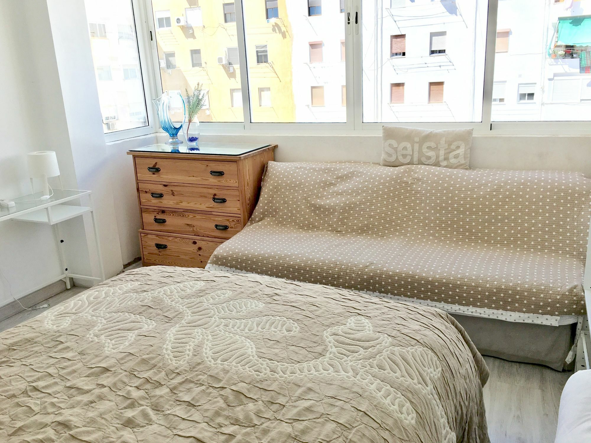 Oyo Guest House Duc De Gaeta Валенсия Екстериор снимка